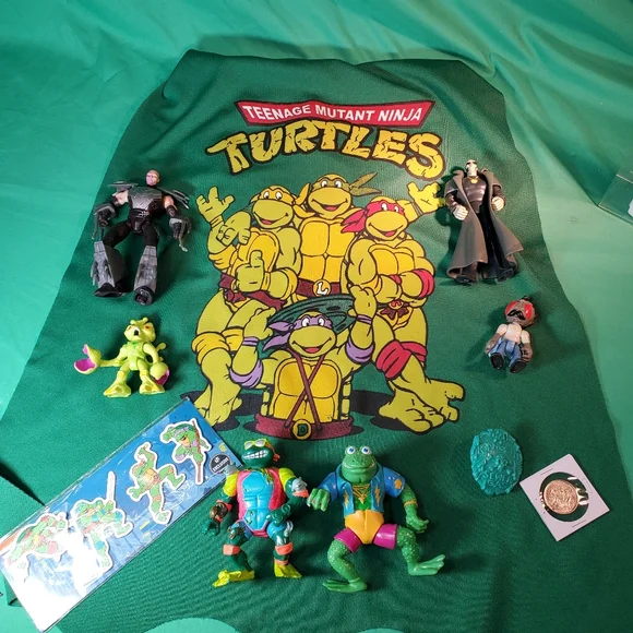 Vintage Teenage Mutant Ninja Turtles (TMNT) Action Figure & Merchandise Lot - Picture 15 of 17